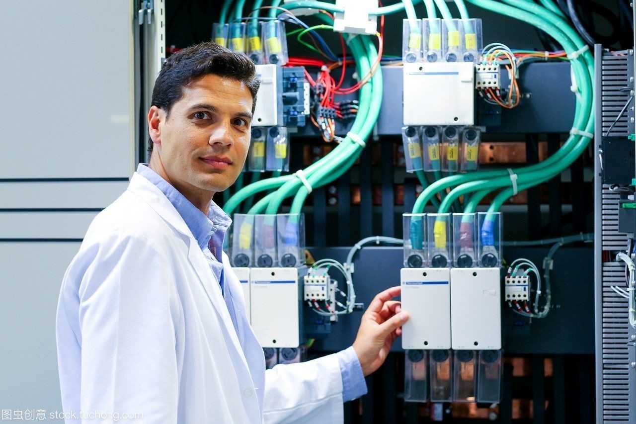 研究員低壓微網(wǎng)絡(luò)測(cè)試和證書(shū)服務(wù)智能電網(wǎng)和智能電表認(rèn)證的電力電子設(shè)備技術(shù)服務(wù)行業(yè)tecnalia研究與創(chuàng)新bizkaia巴斯克的國(guó)家西班牙